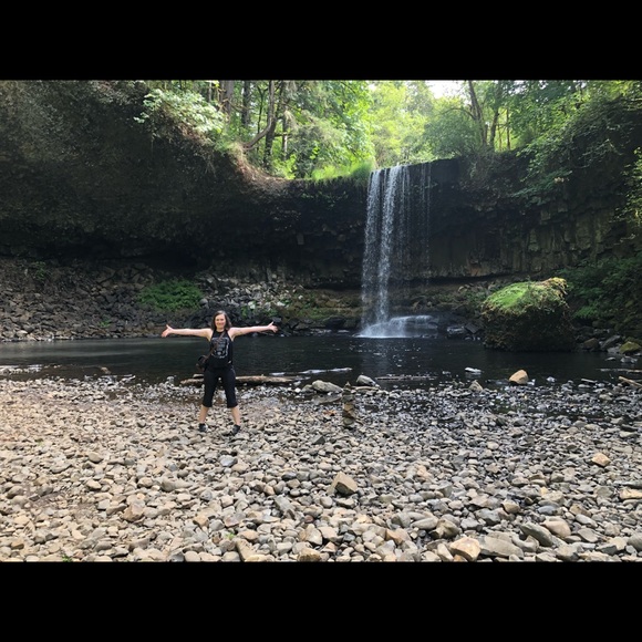 Meet your Posher, Kristi - Picture 3 of 4